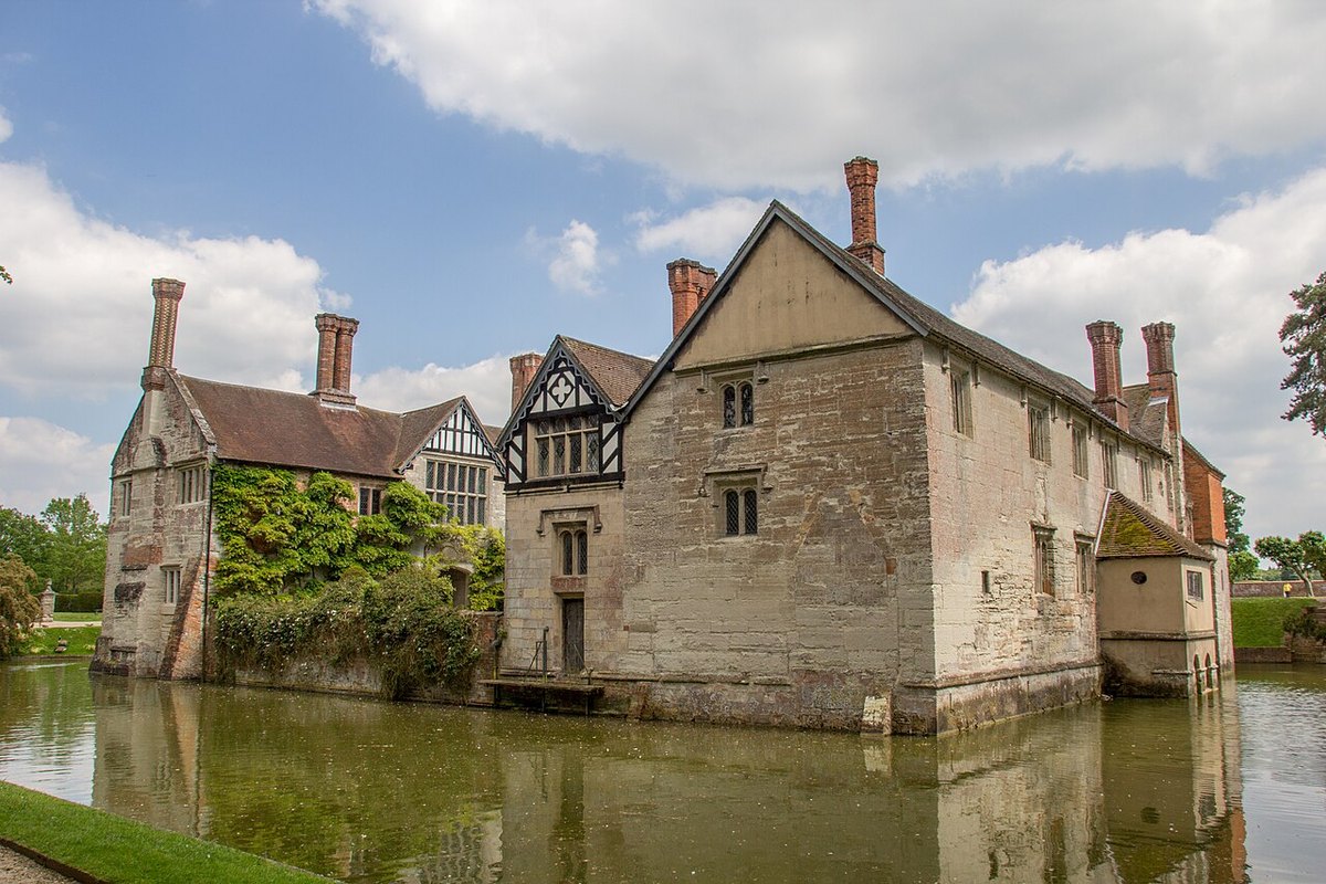 Baddesley Clinton, further view