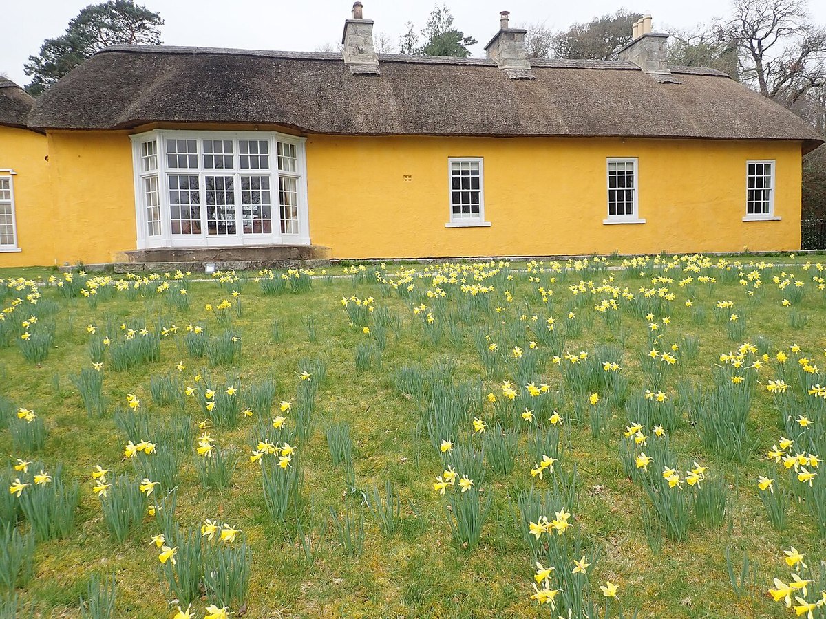 Derrymore House, further view