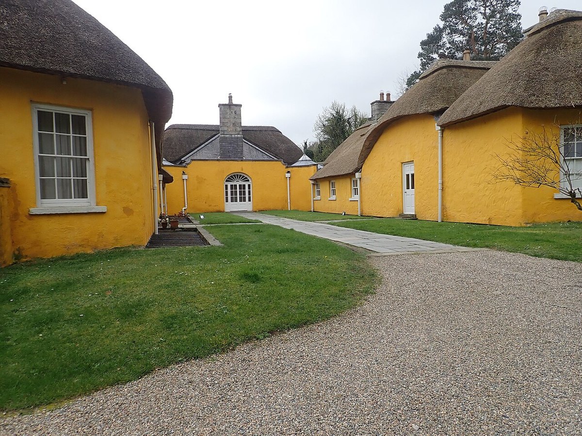 Derrymore House, further view