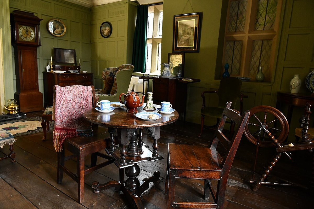 East Riddlesden Hall, further view