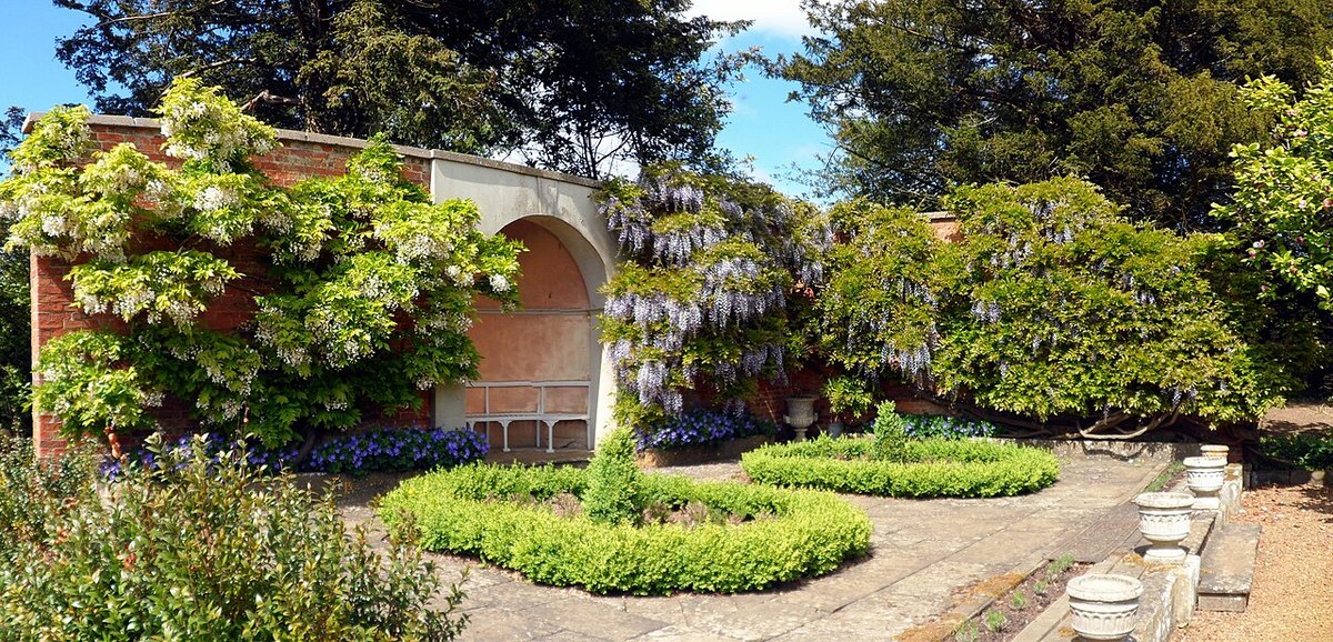 Farnborough Hall, further view
