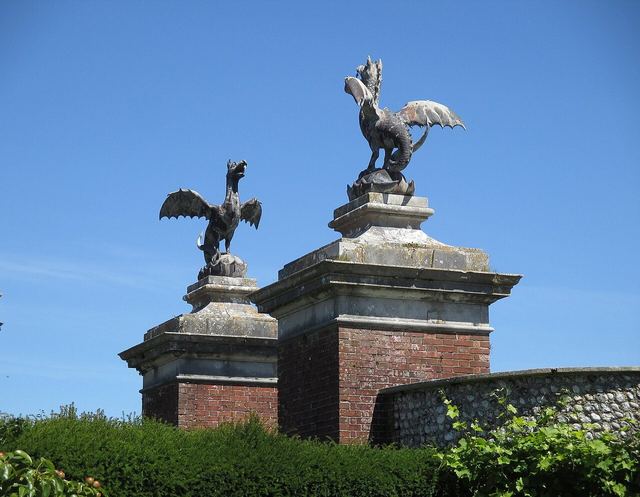 Glynde Place