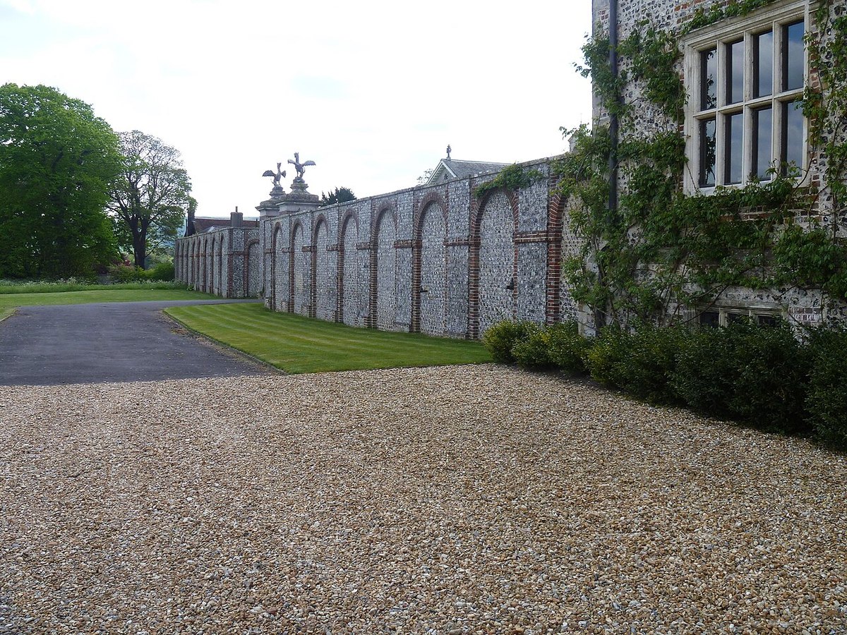 Glynde Place, further view