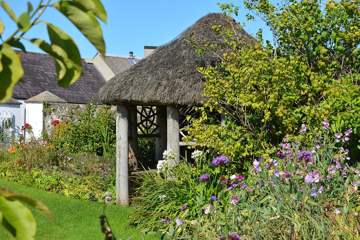 Hezlett House, further view