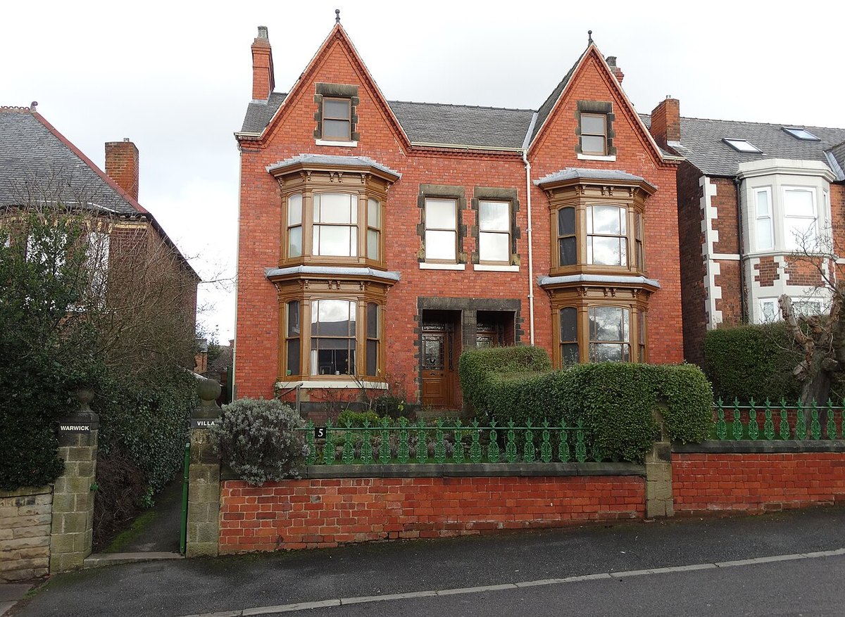 Mr Straw's House, further view