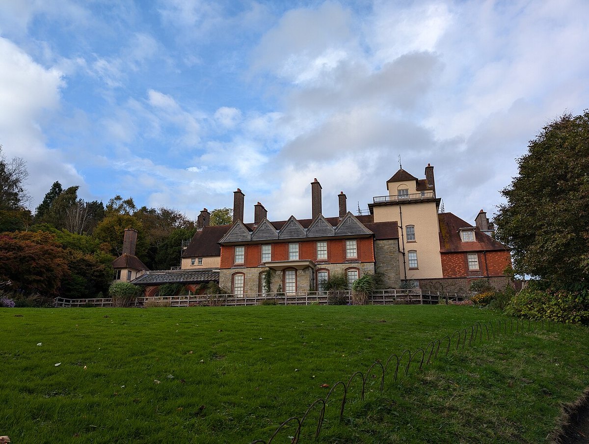 Standen, further view